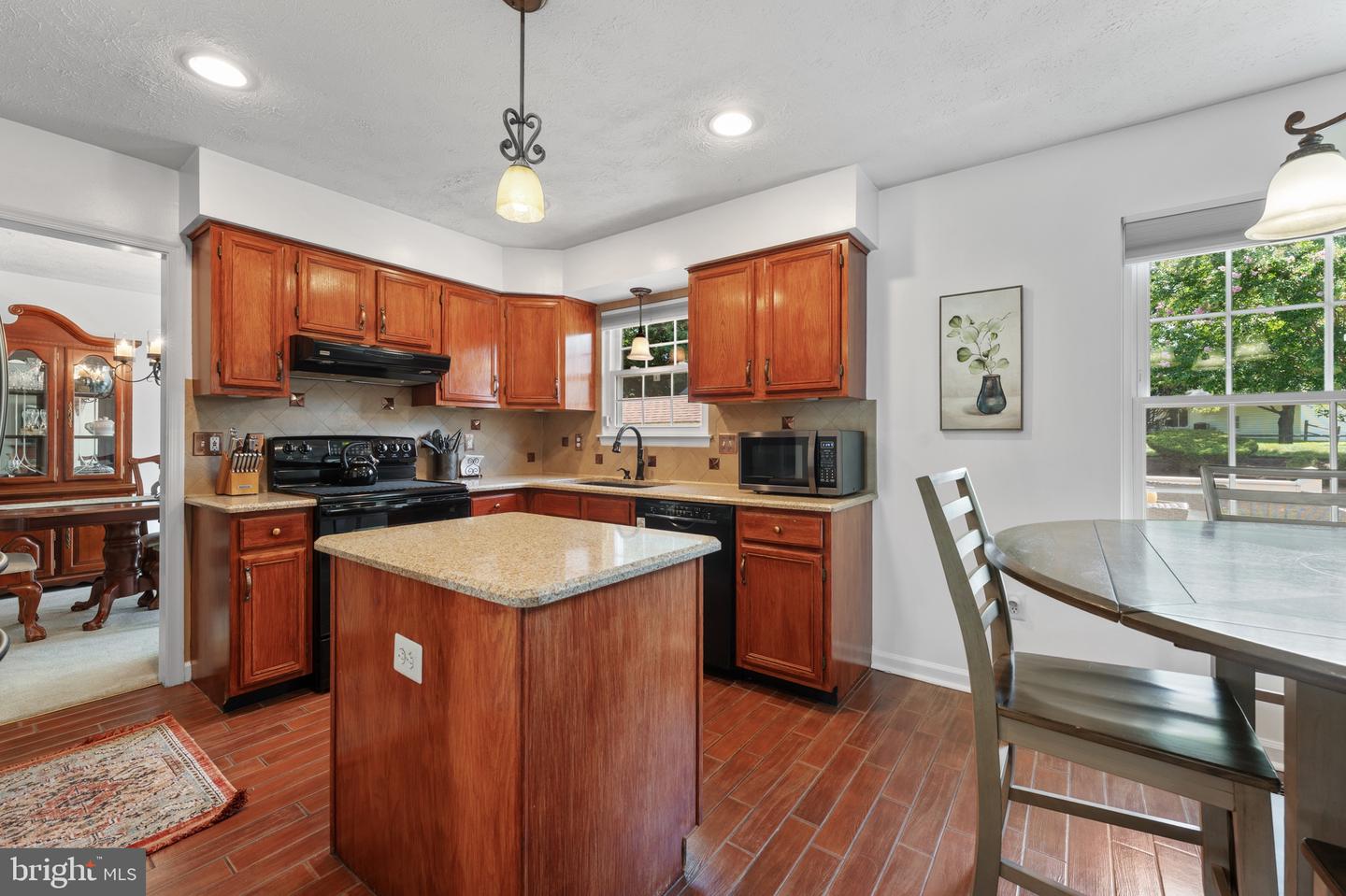 6208 Greenleaf Ln Property Photo 13