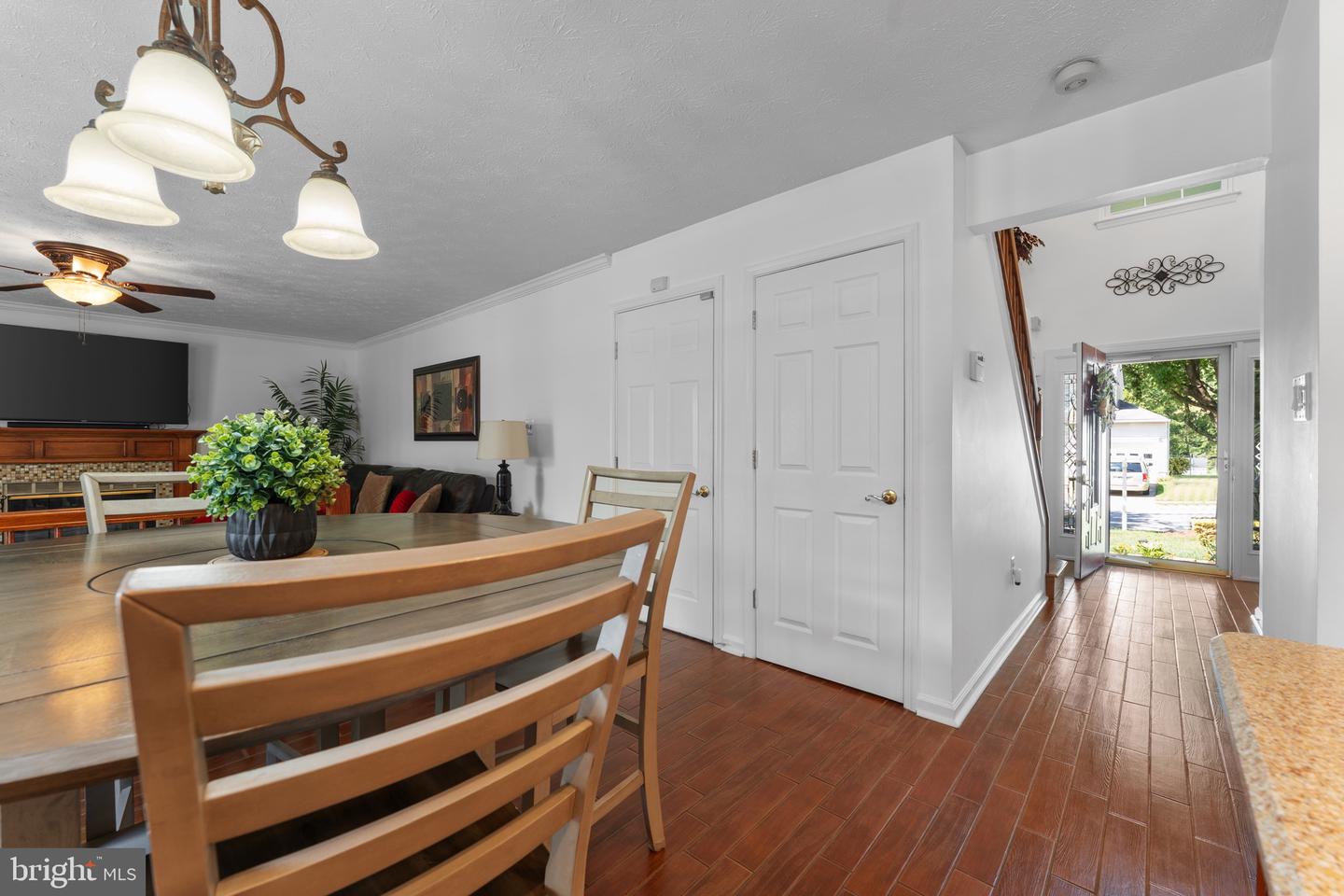 6208 Greenleaf Ln Property Photo 16