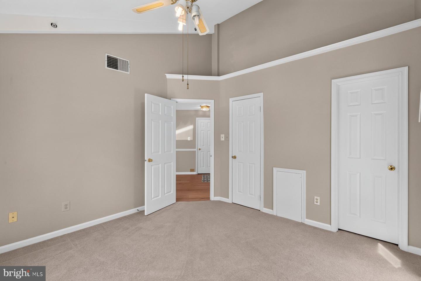 4986 Dorsey Hall Dr #c-3 Property Photo 13