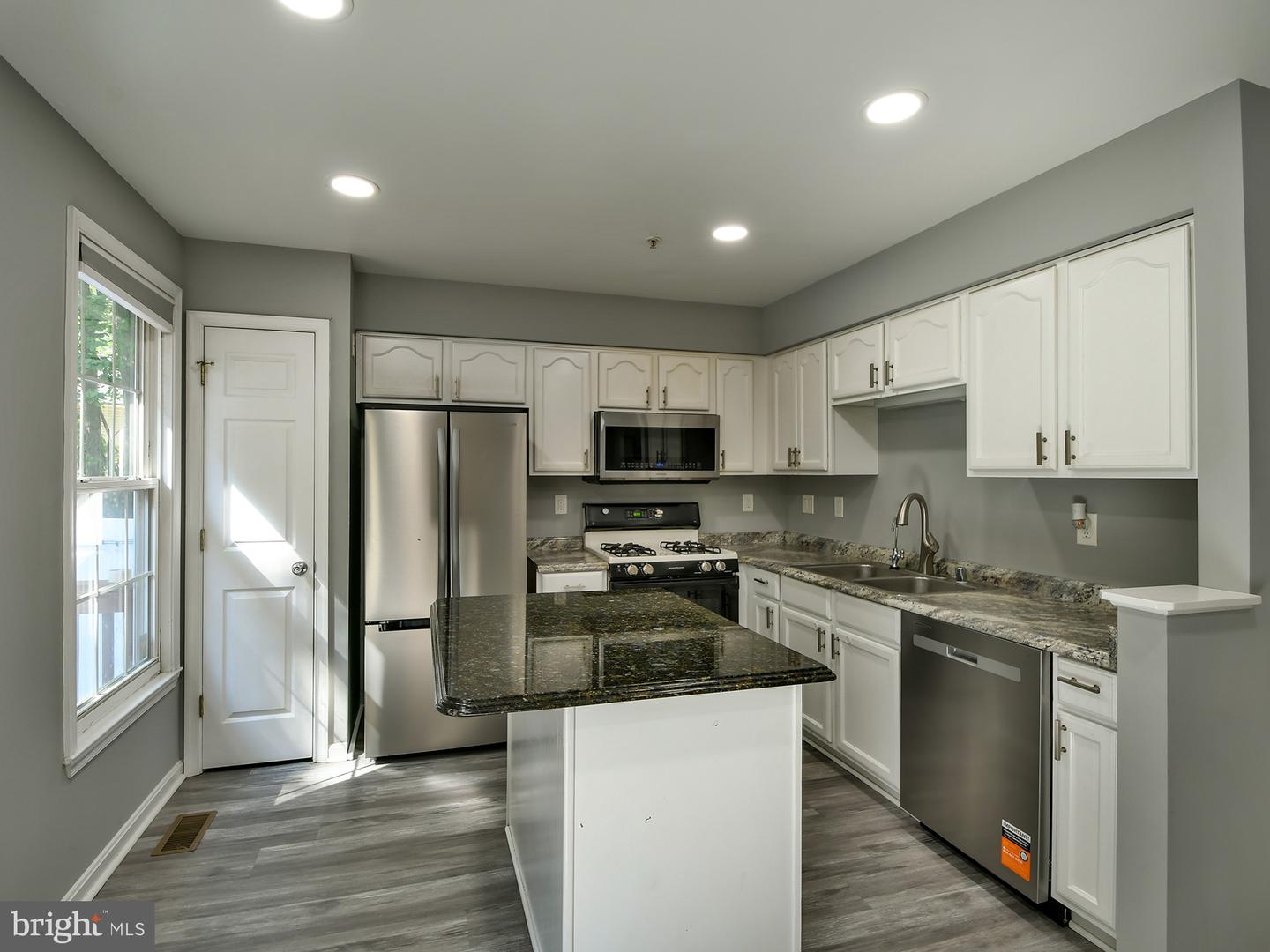 8815 Ashberry Ct Property Photo 10