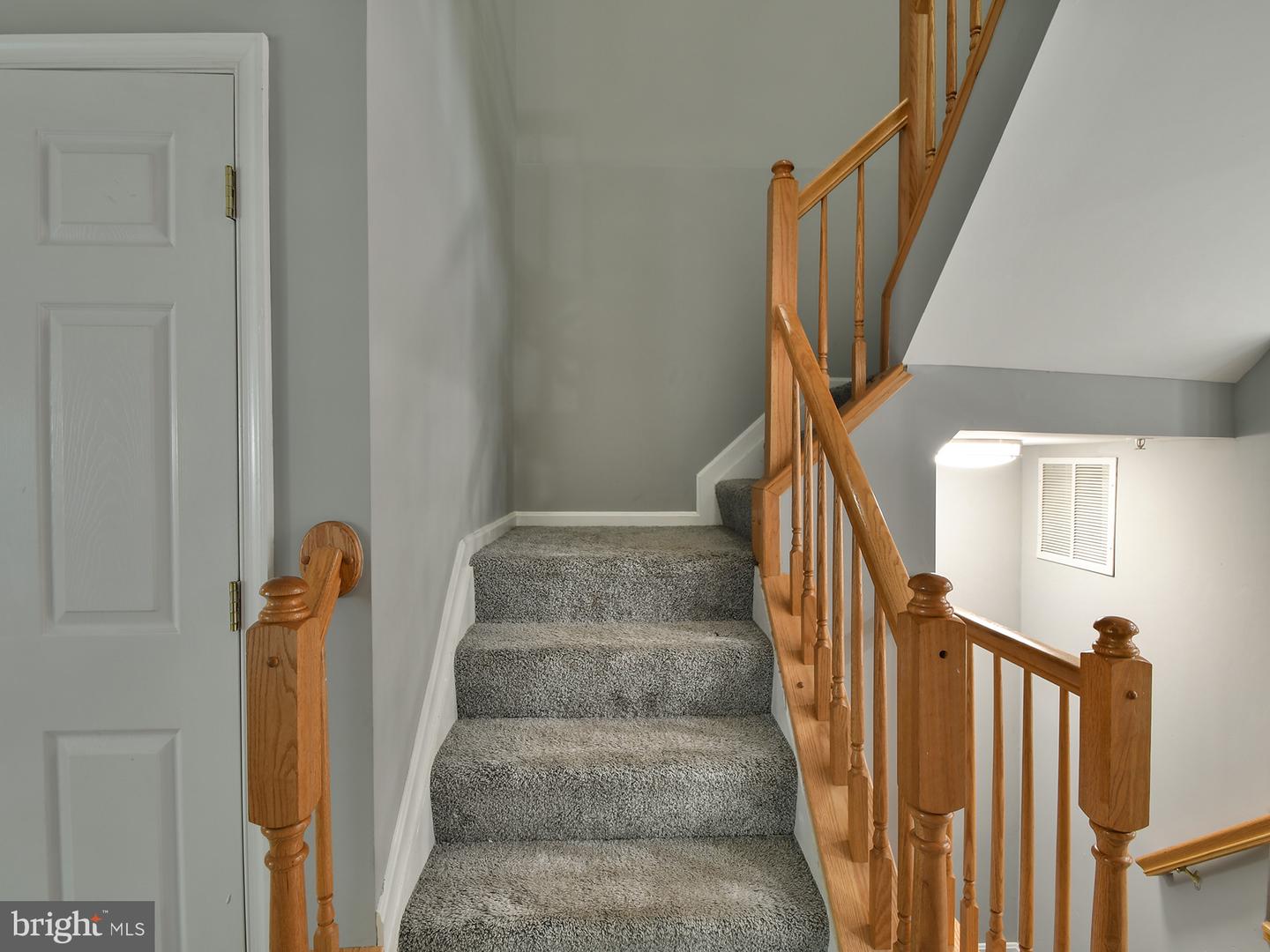 8815 Ashberry Ct Property Photo 16