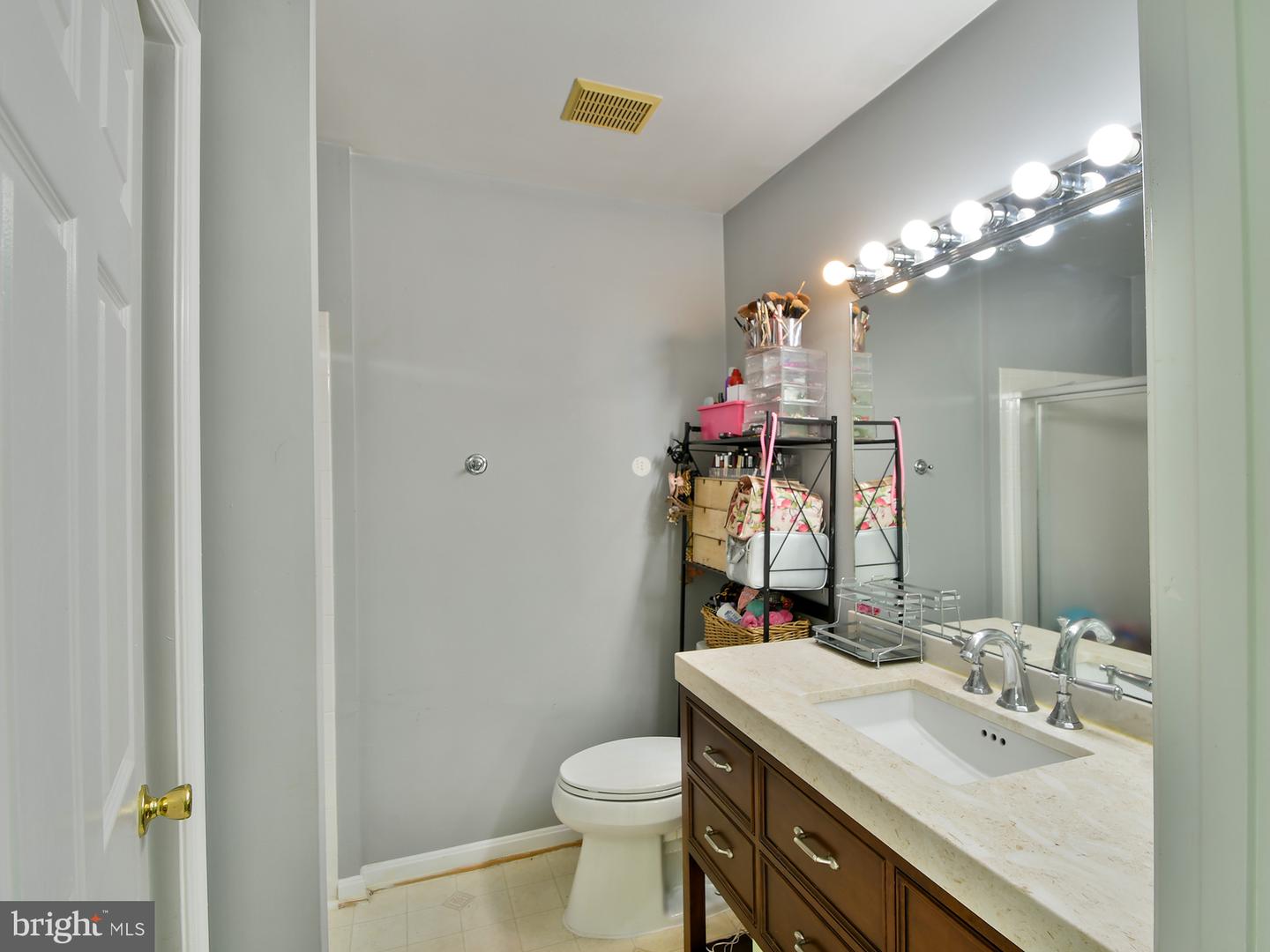 8815 Ashberry Ct Property Photo 21