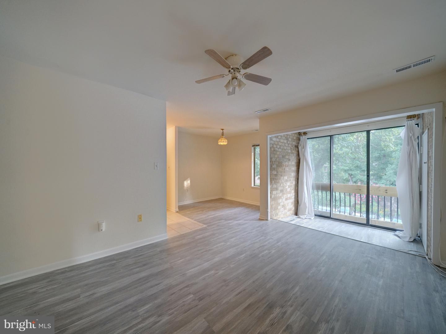 10566 Twin Rivers Rd #f-1 Property Photo 6