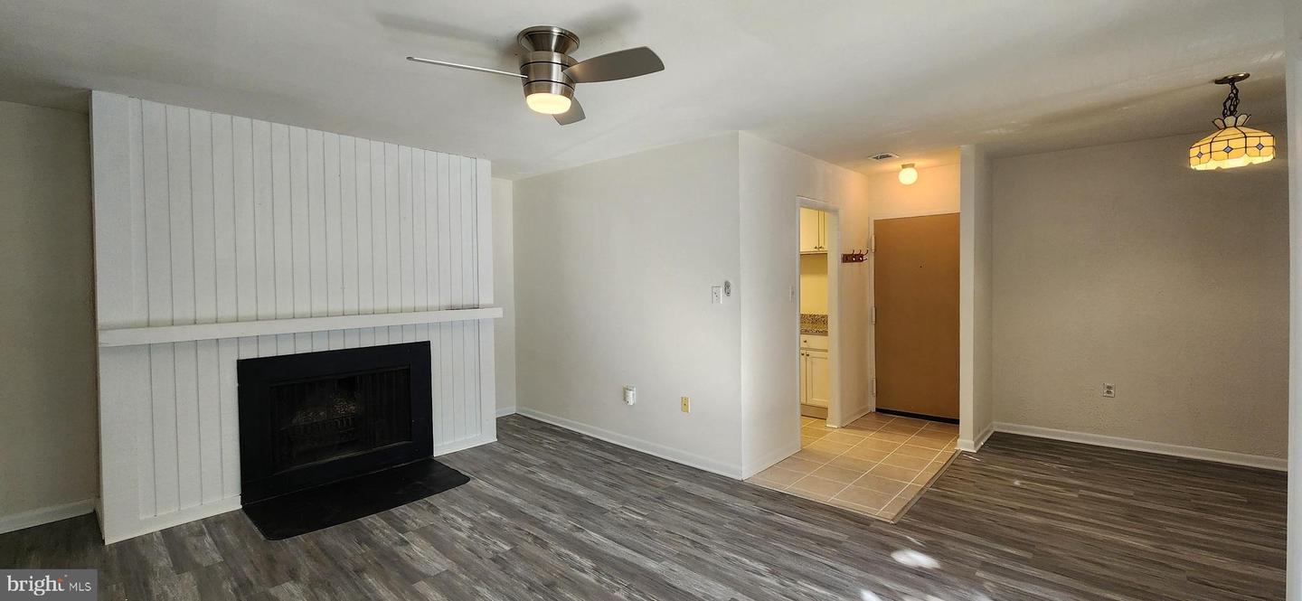 10566 Twin Rivers Rd #f-1 Property Photo 10