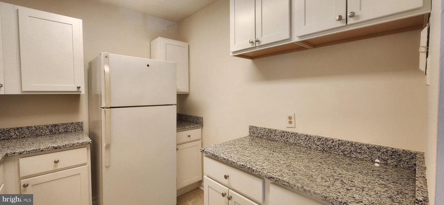 10566 Twin Rivers Rd #f-1 Property Photo 15