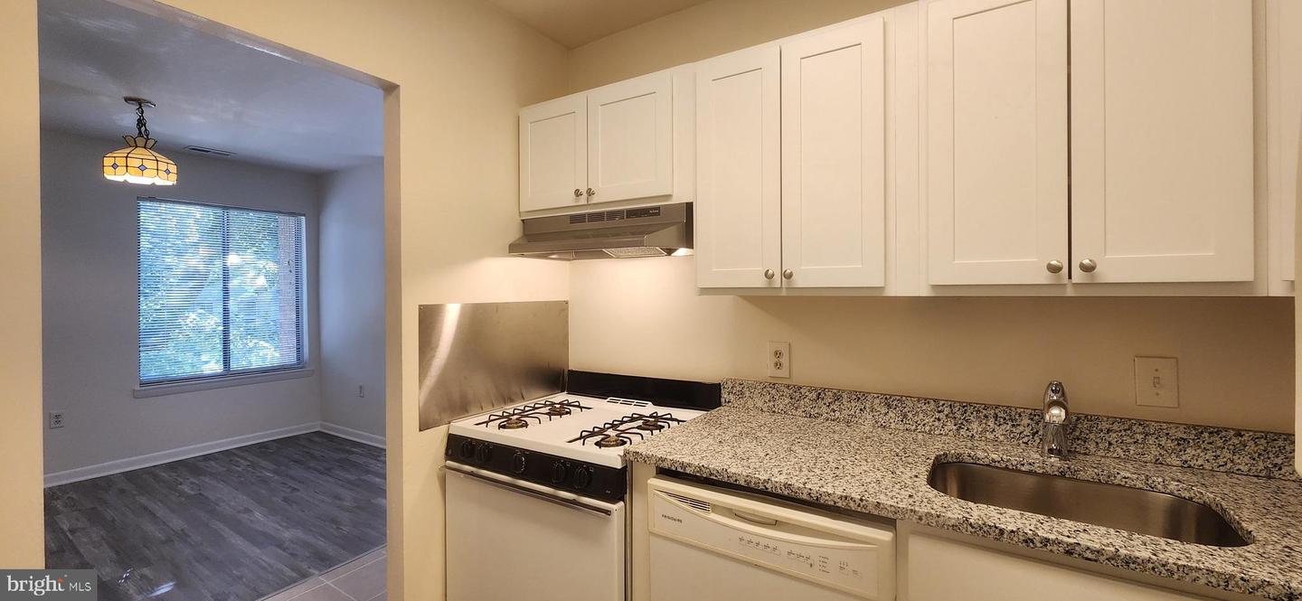 10566 Twin Rivers Rd #f-1 Property Photo 16