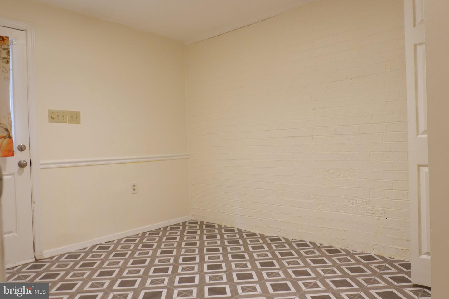8284 Mary Lee Ln Property Photo 28