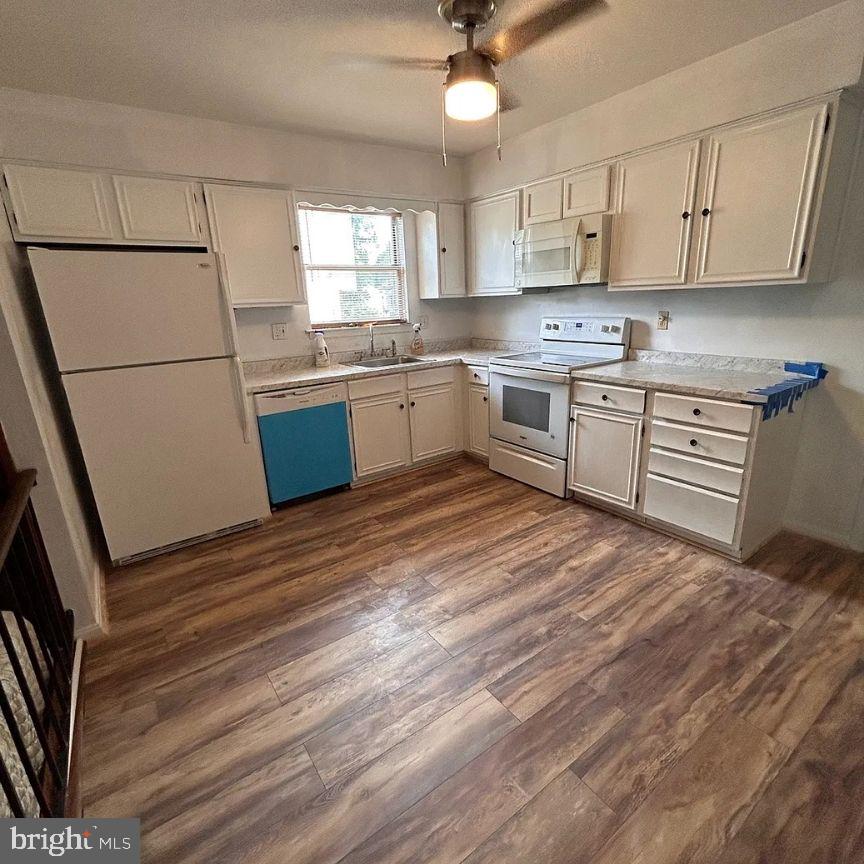 7913 Red Jacket Way Property Photo 4