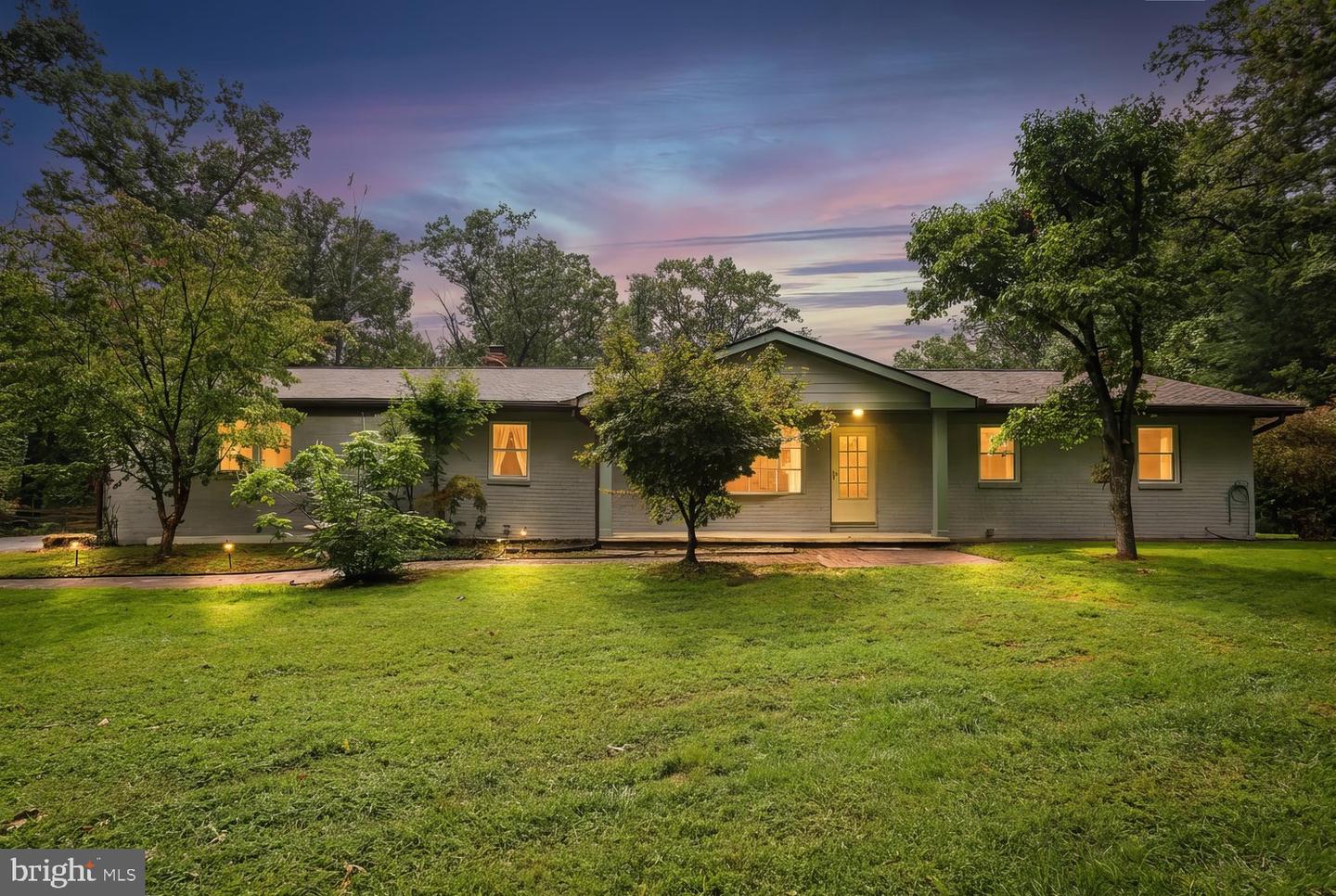 13515 Highland Rd Property Photo 1
