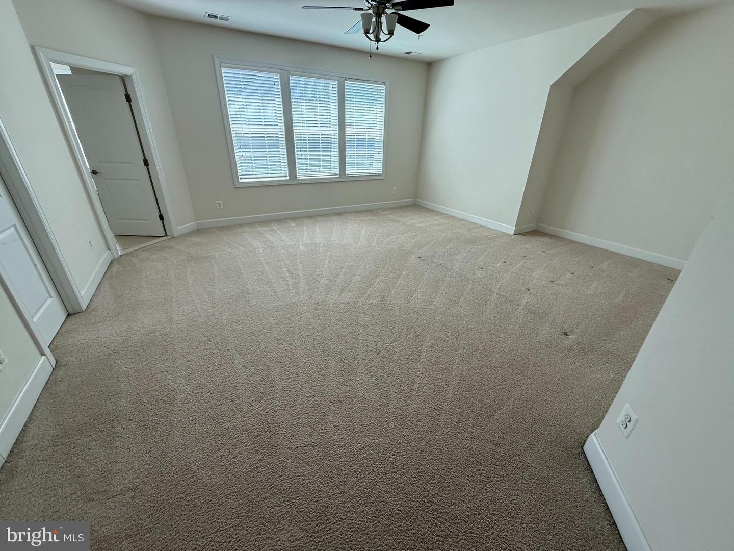 10905 Fairmont Ln Property Photo 5