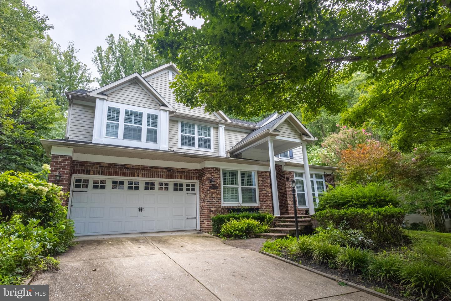 5425 Wooded Way Property Photo 1