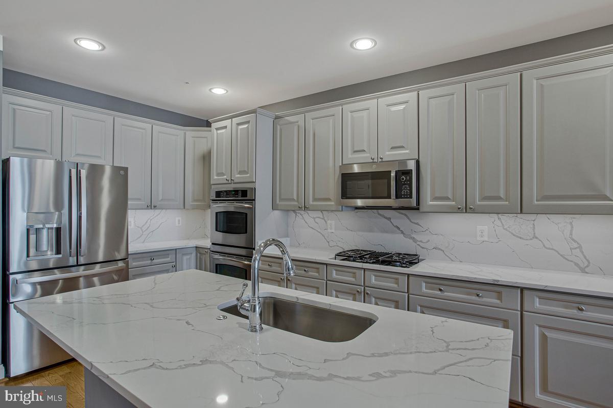 8833 Shining Oceans Way #41 Property Photo 12