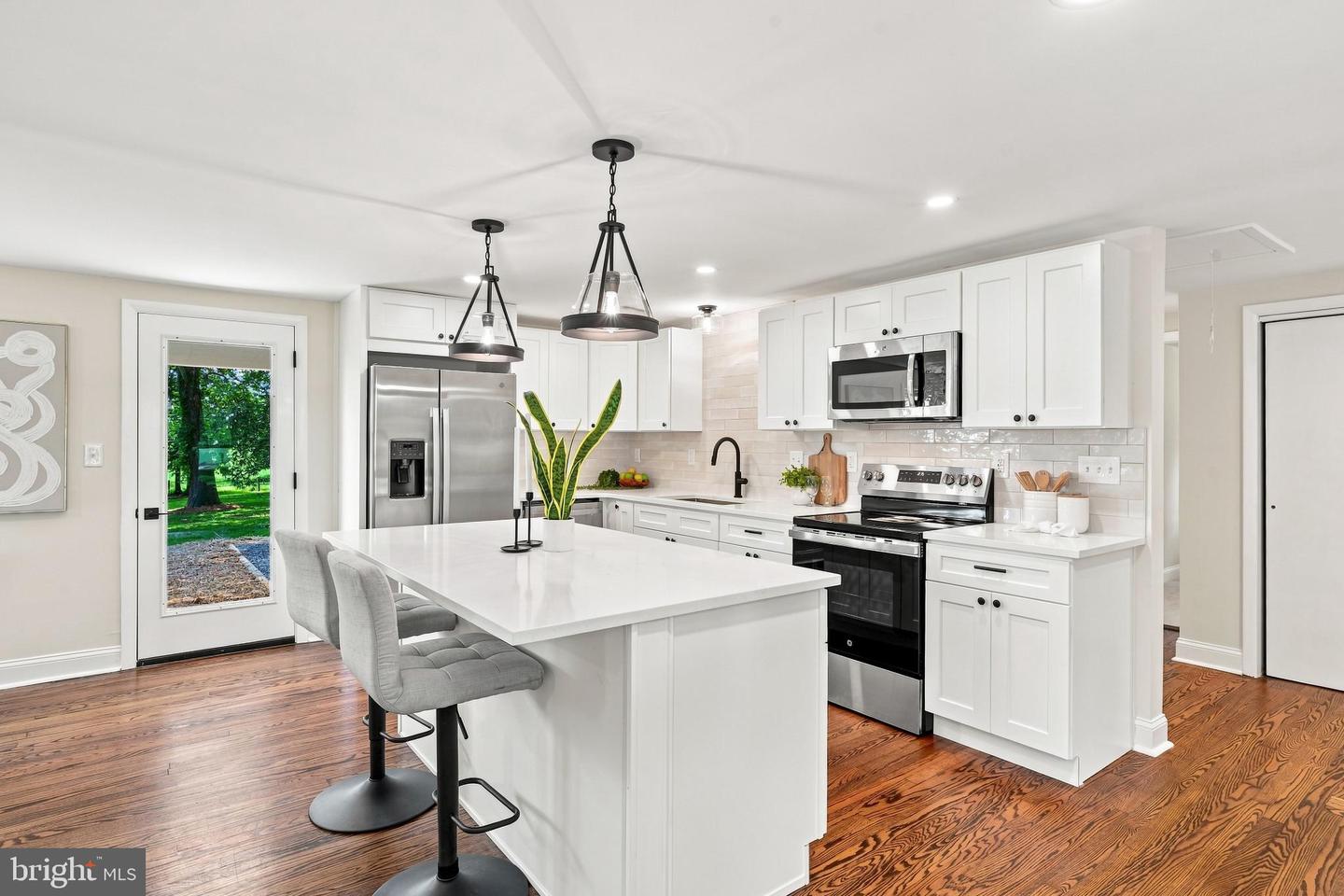 16205 Frederick Rd Property Photo 9