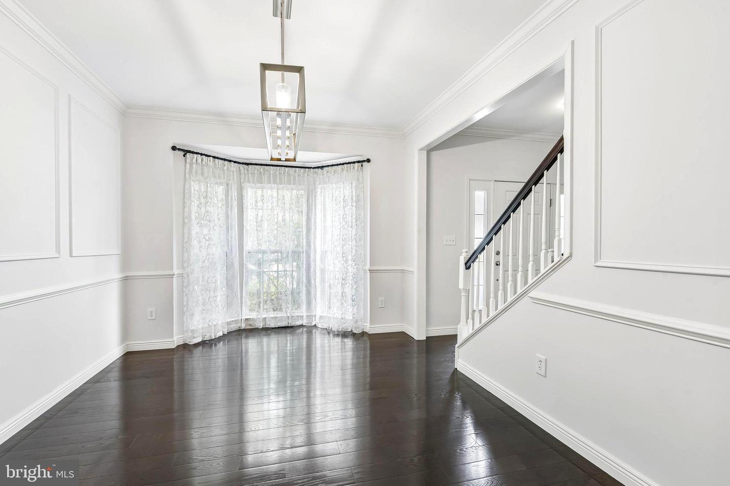7239 Lyndsey Way Property Photo 4