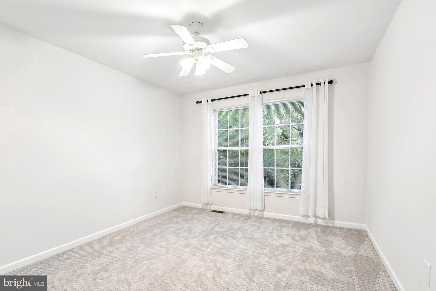 7239 Lyndsey Way Property Photo 23