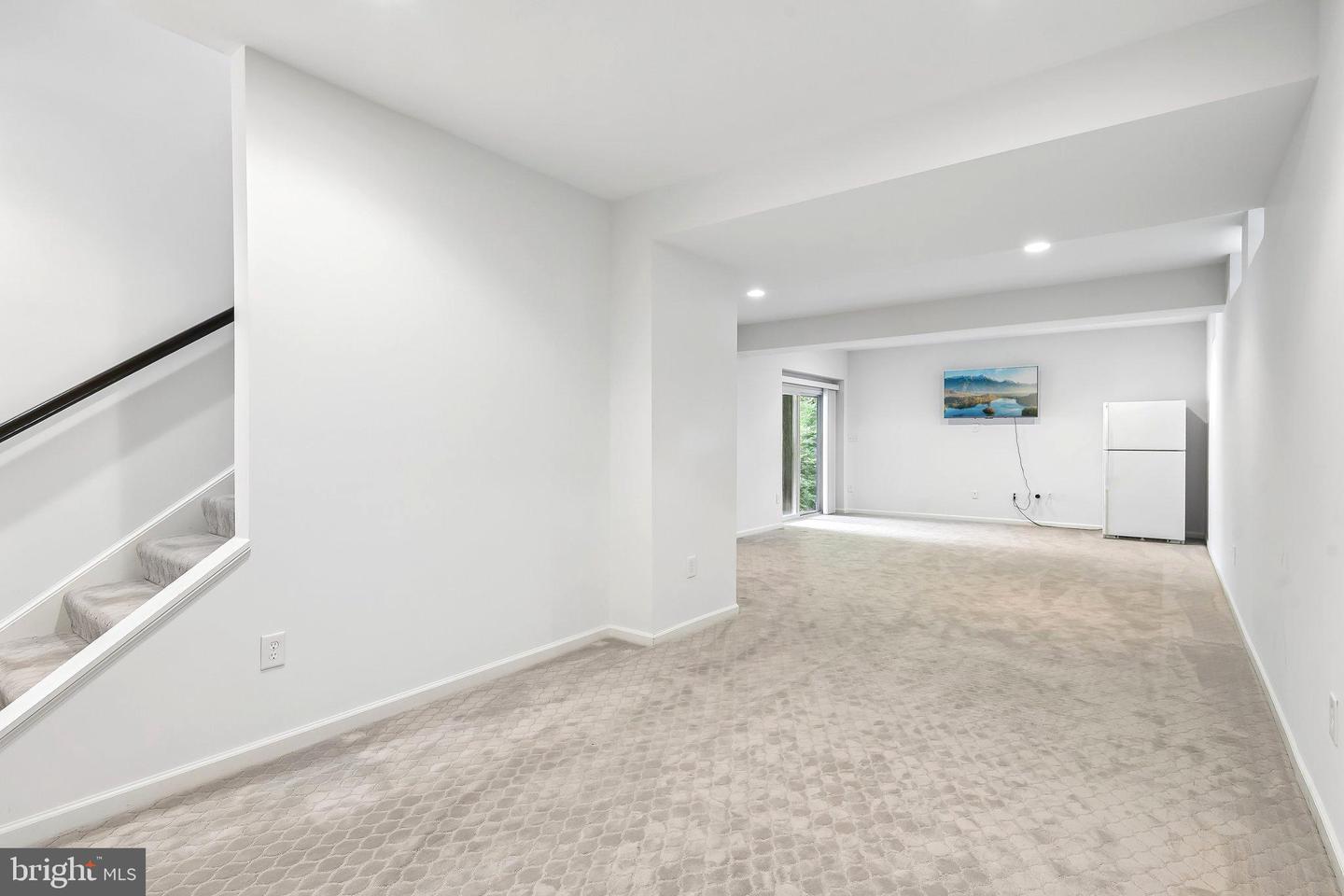 7239 Lyndsey Way Property Photo 27