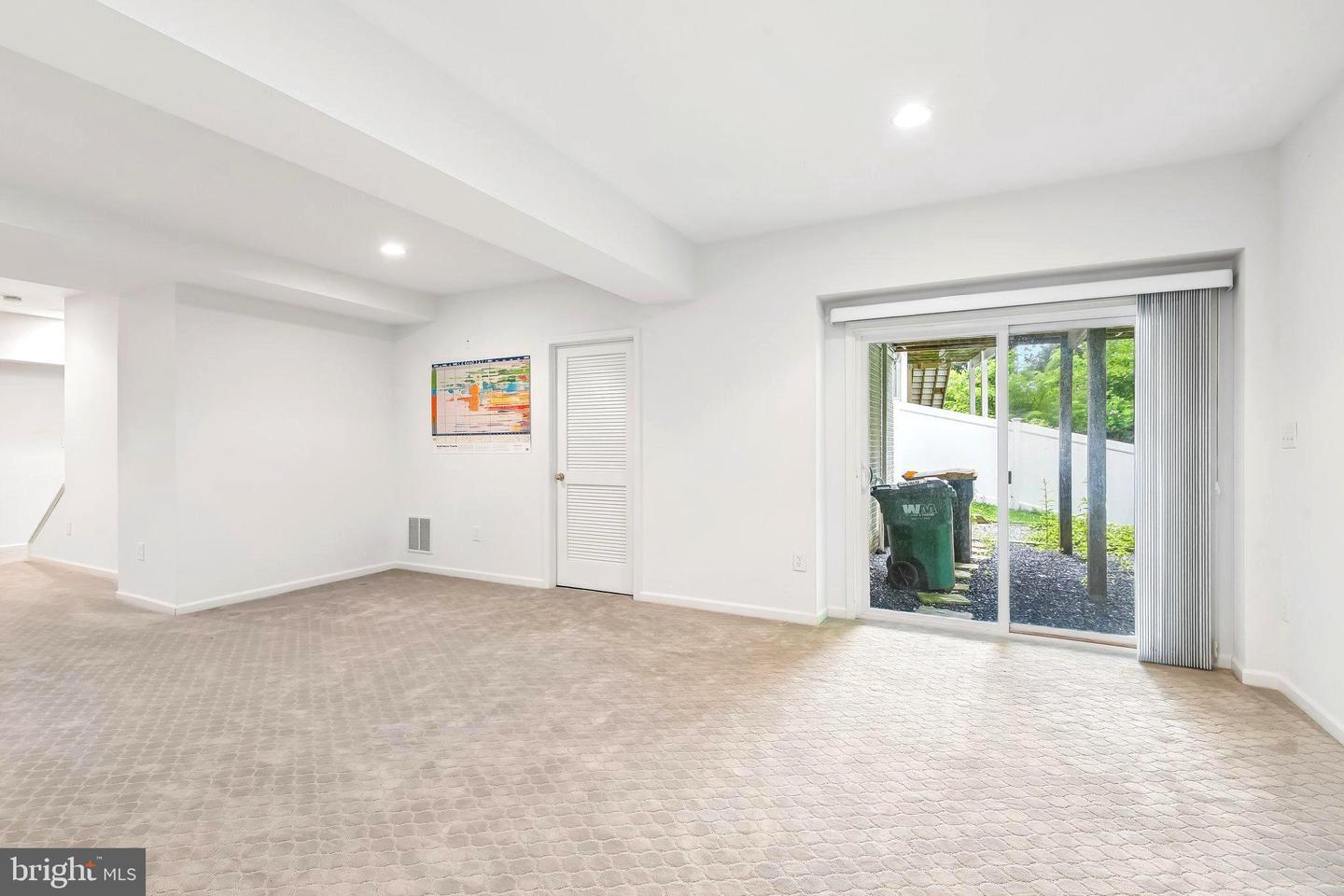 7239 Lyndsey Way Property Photo 29