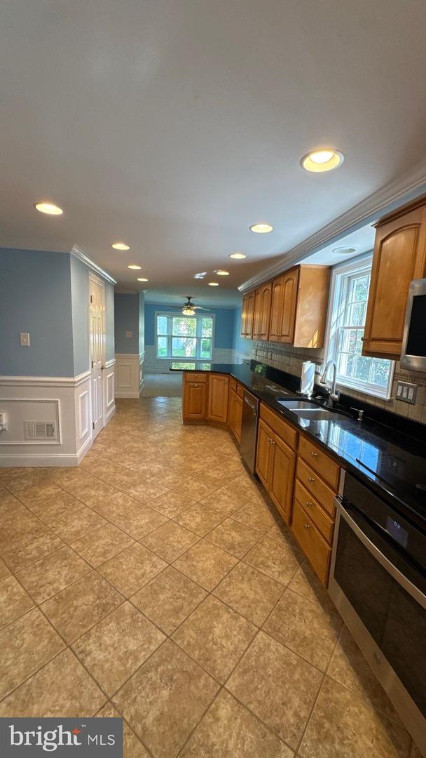 9205 Tunemaker Ter Property Photo 5