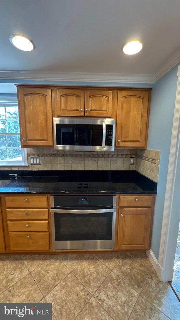 9205 Tunemaker Ter Property Photo 6