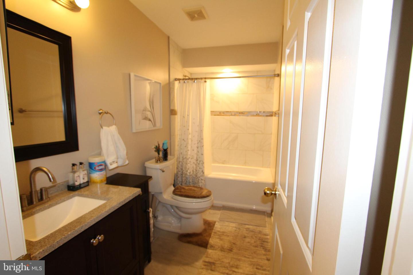 5145 Columbia Rd #831 Property Photo 12