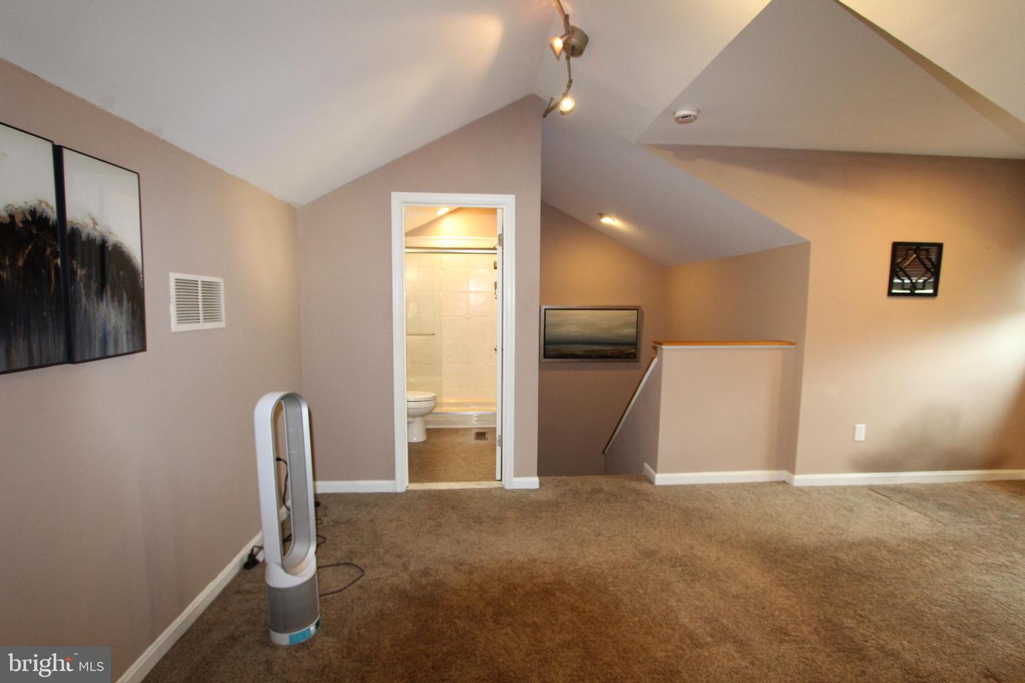5145 Columbia Rd #831 Property Photo 27