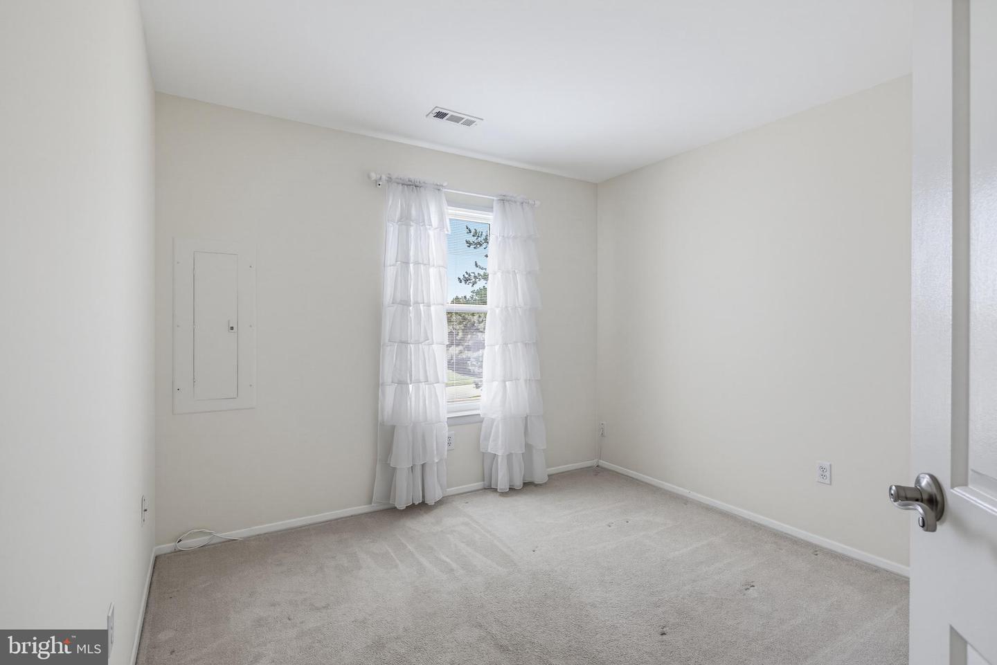 7724 Mayfair Cir Property Photo 25
