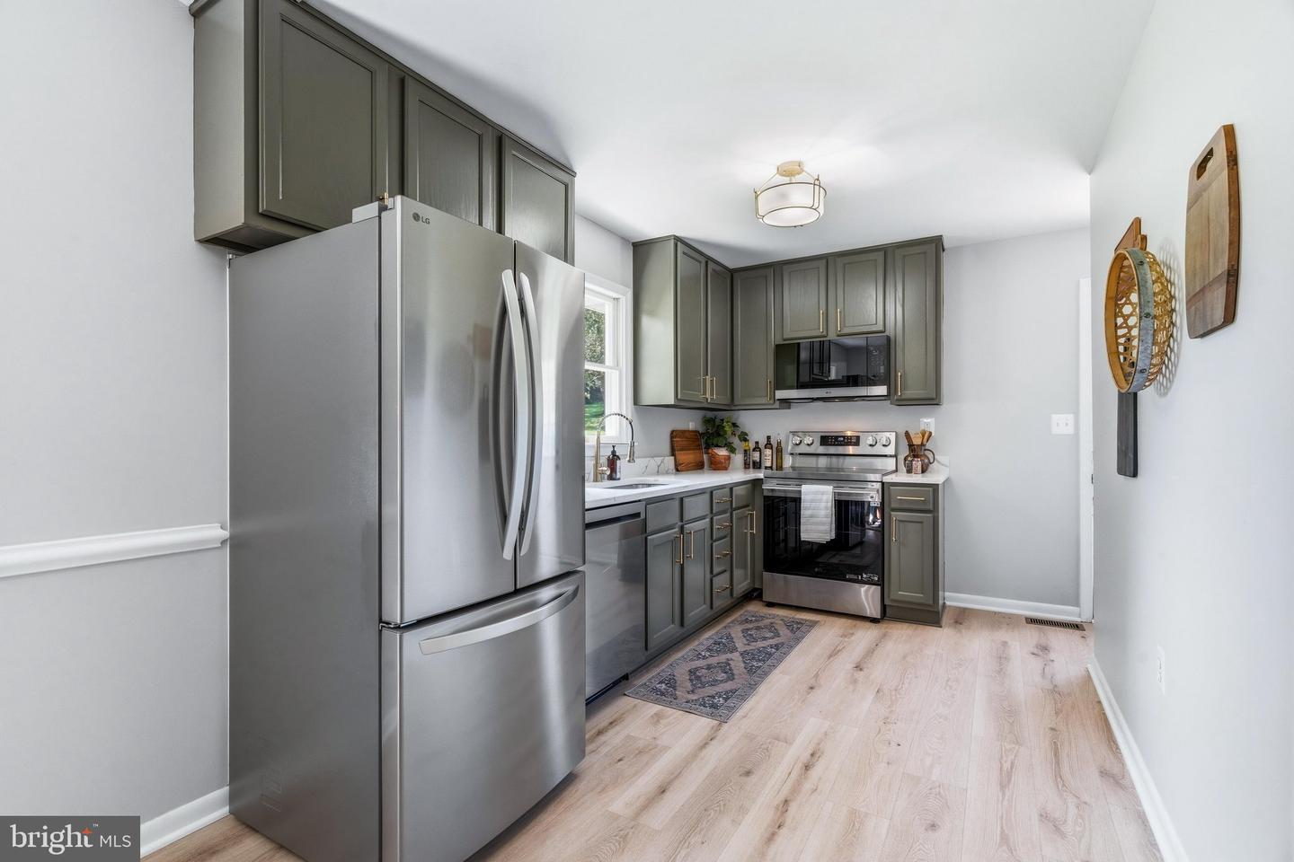 16957 Moss Meadow Way Property Photo 4