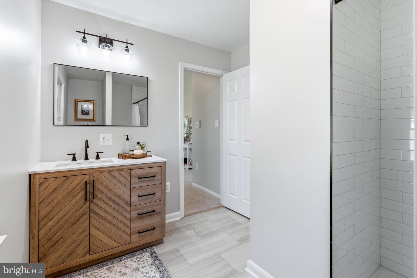 16957 Moss Meadow Way Property Photo 8