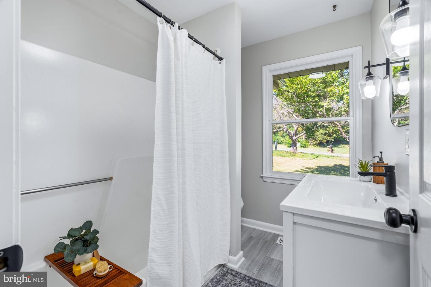 16957 Moss Meadow Way Property Photo 11