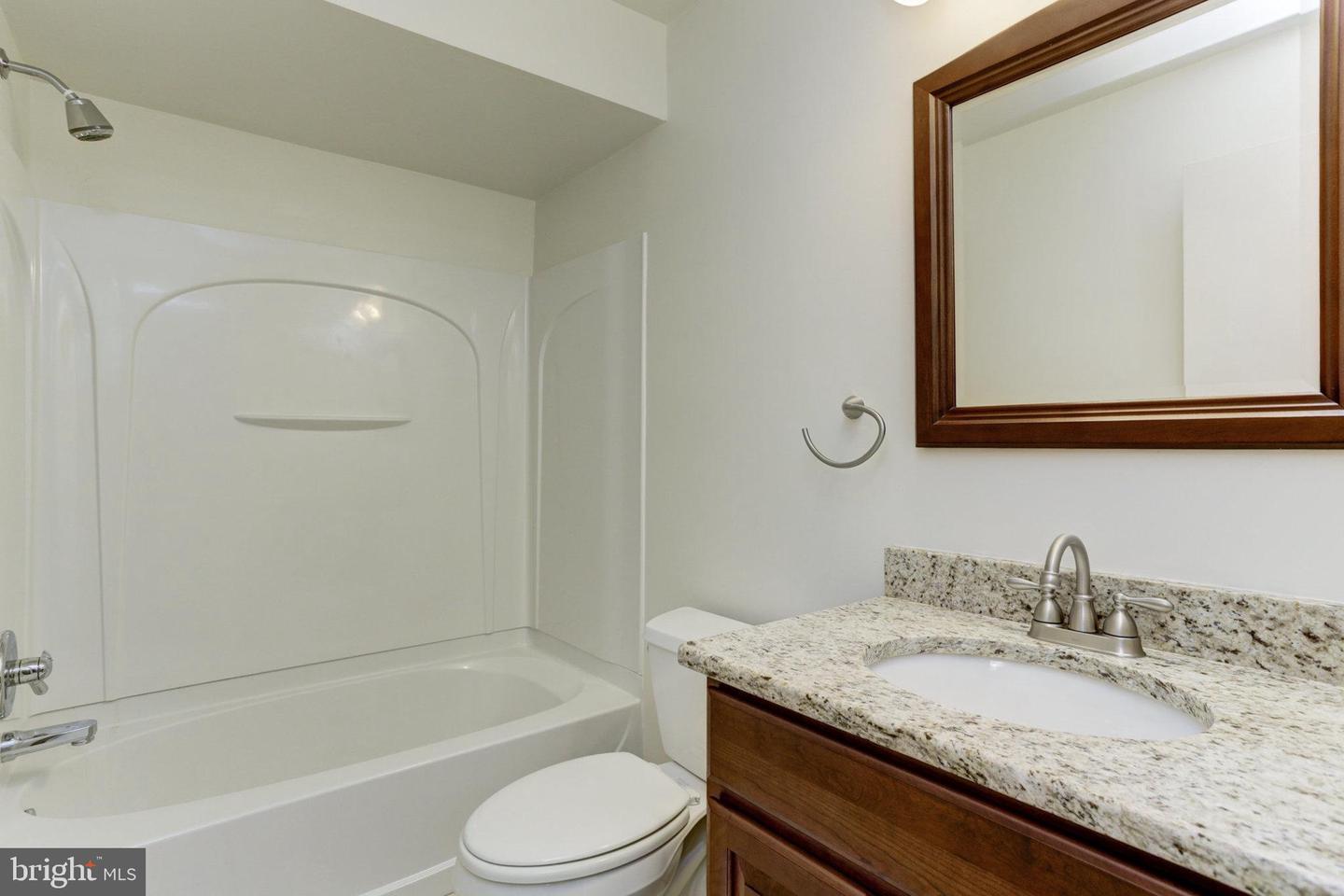 10373 Currycomb Ct Property Photo 25