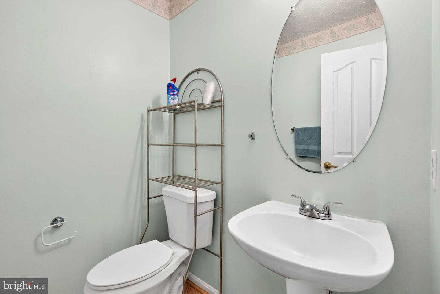 5468 Hunting Horn Dr Property Photo 7