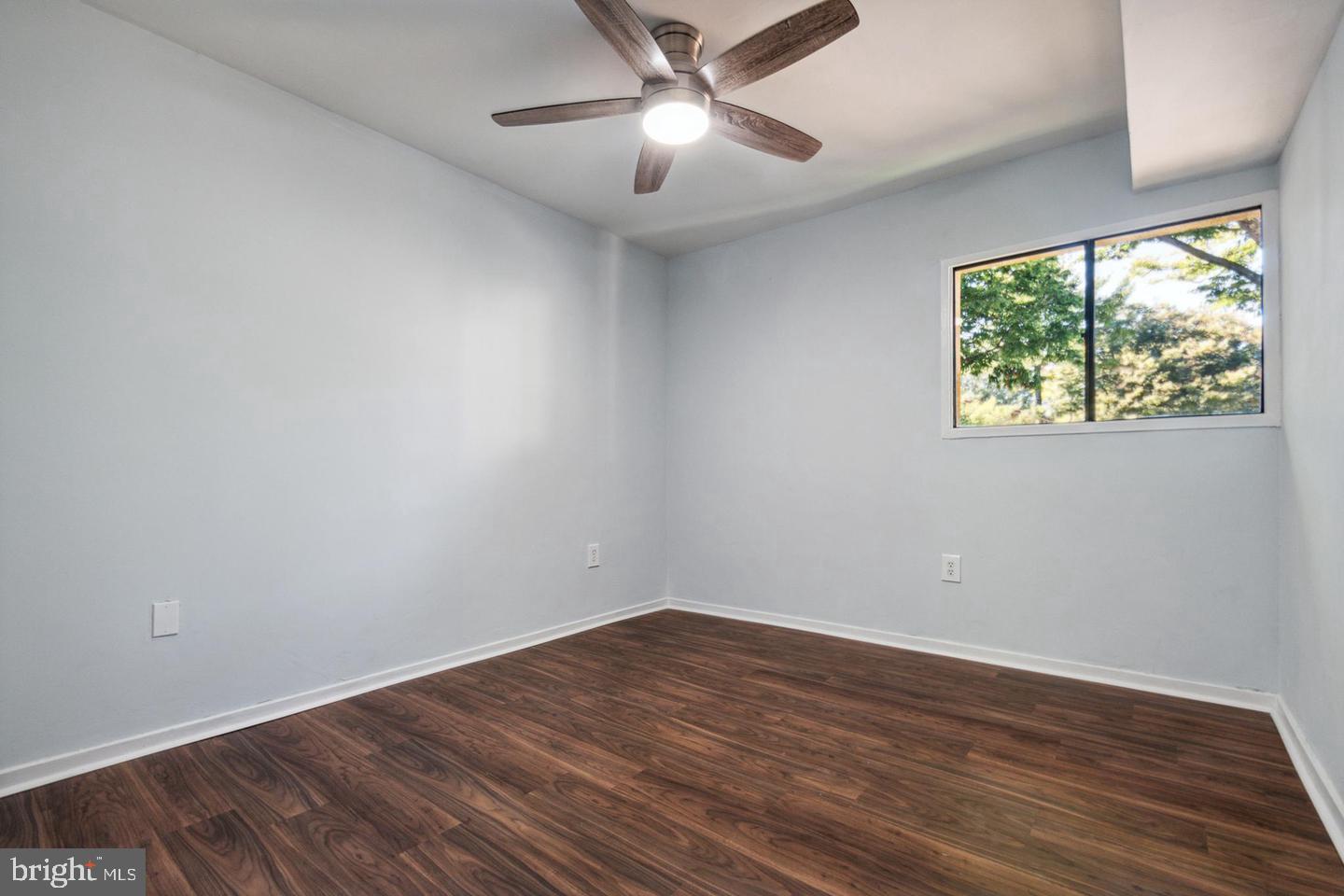 5667 Harpers Farm Rd #e Property Photo 21