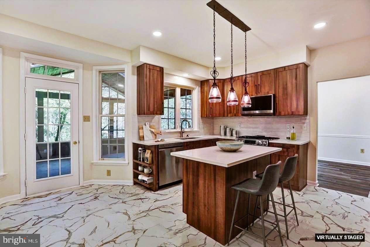 6405 Quiet Night Ride Property Photo 10