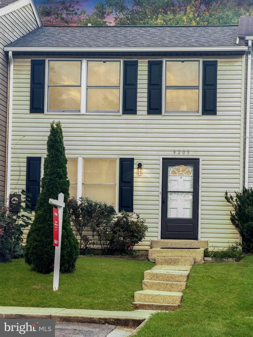 9203 REDBRIDGE CT Property Photo 1