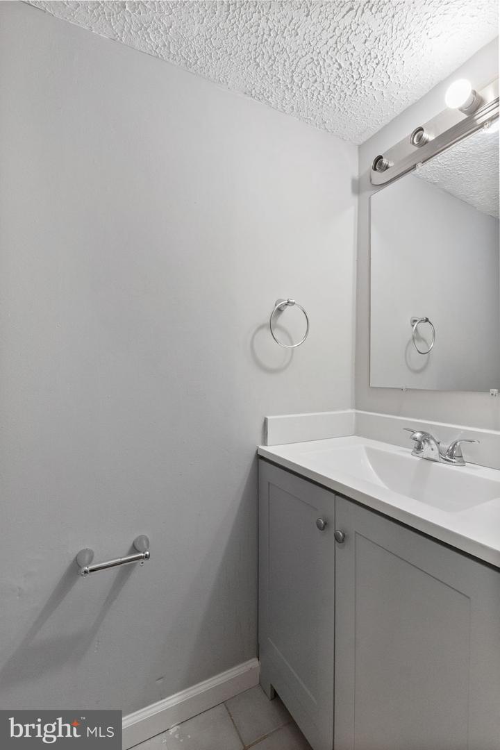 9203 Redbridge Ct Property Photo 28