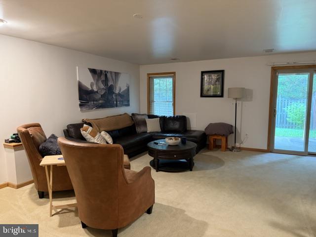 6206 Manchester Way Property Photo 2