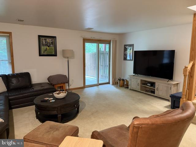 6206 Manchester Way Property Photo 3