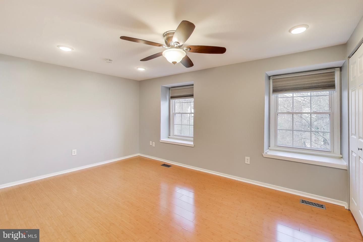 5769 Yellowrose Ct Property Photo 11