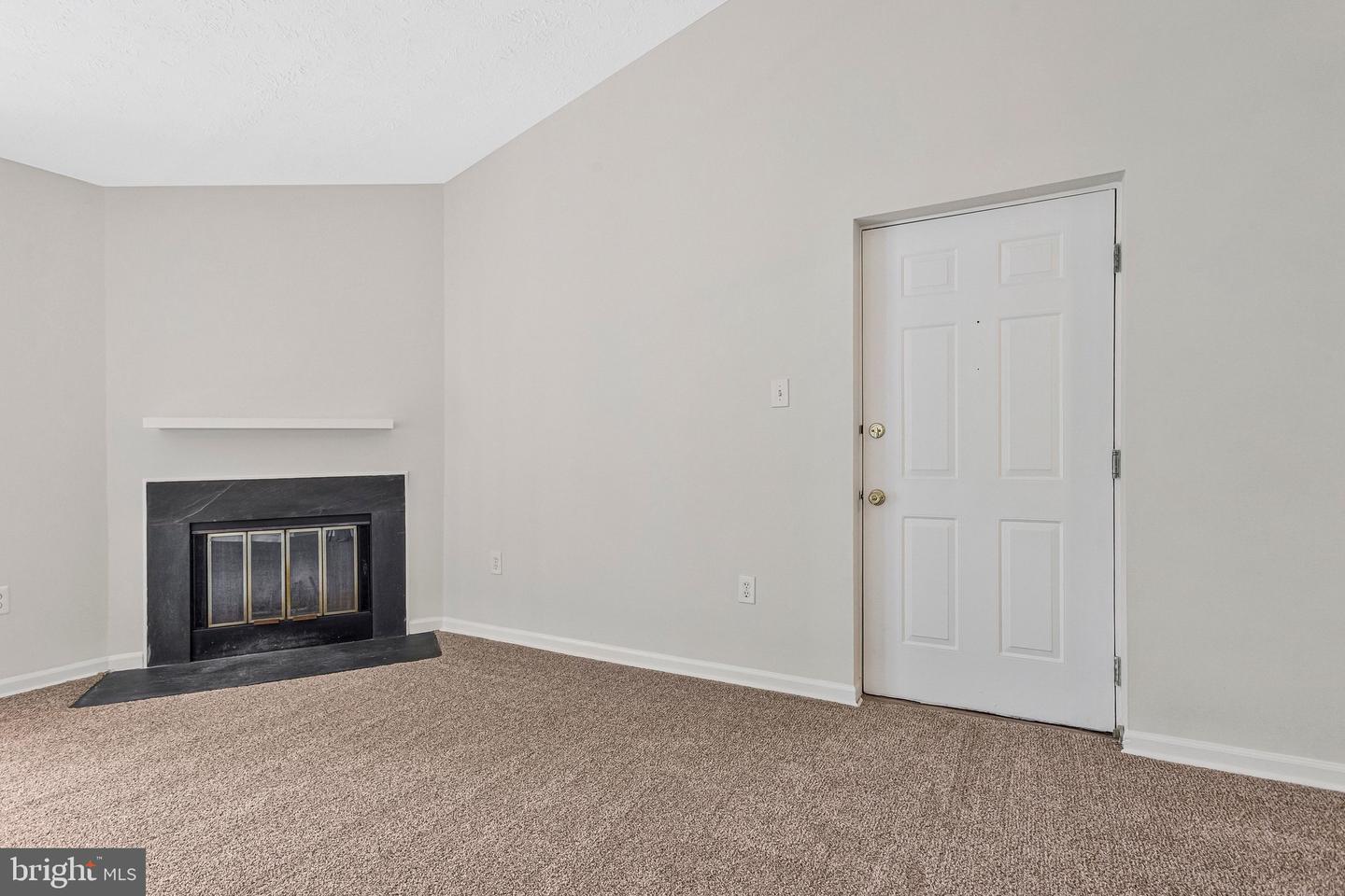 6450 Green Field Rd #3-307 Property Photo 8