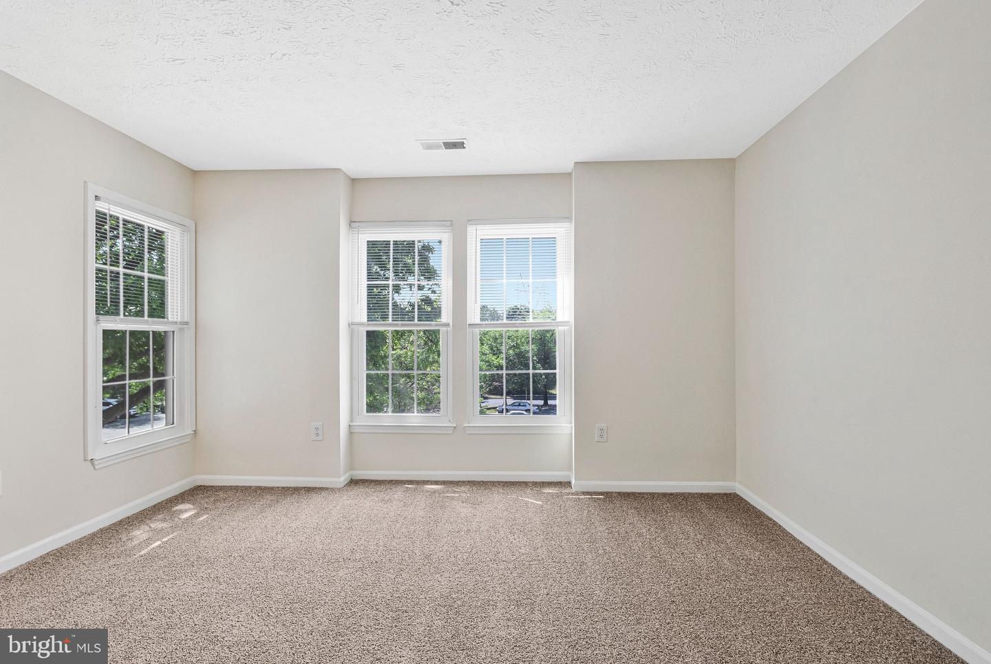 6450 Green Field Rd #3-307 Property Photo 16