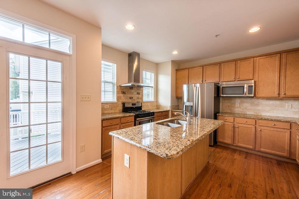 9829 Solar Crse Property Photo 8