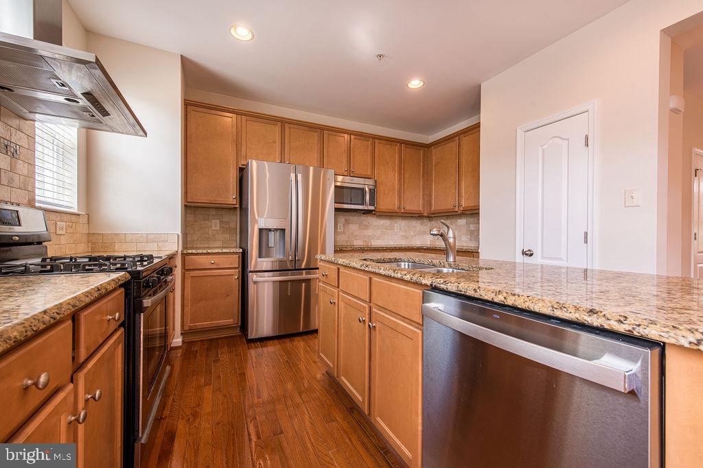 9829 Solar Crse Property Photo 10