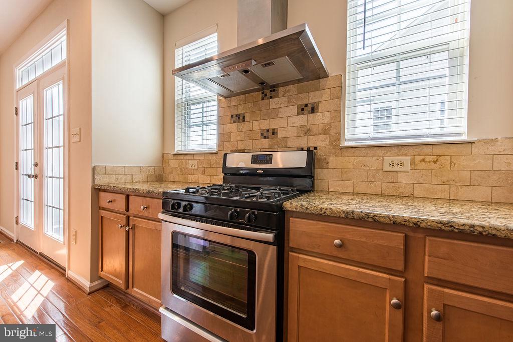 9829 Solar Crse Property Photo 11