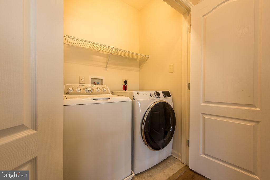 9829 Solar Crse Property Photo 27