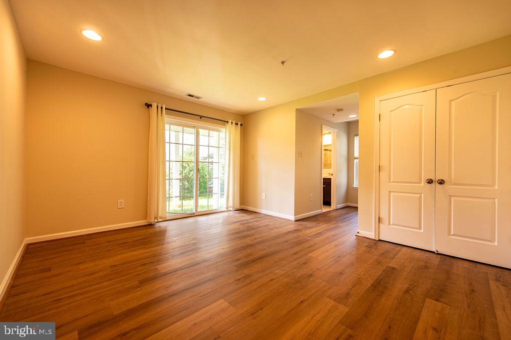 9829 Solar Crse Property Photo 29