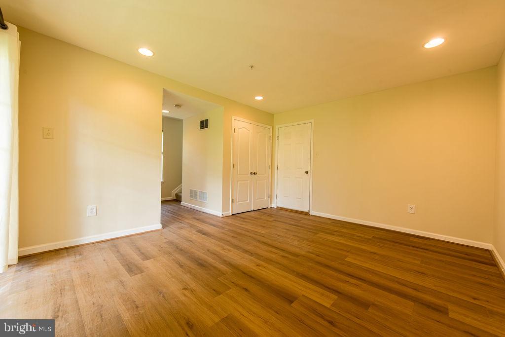 9829 Solar Crse Property Photo 30