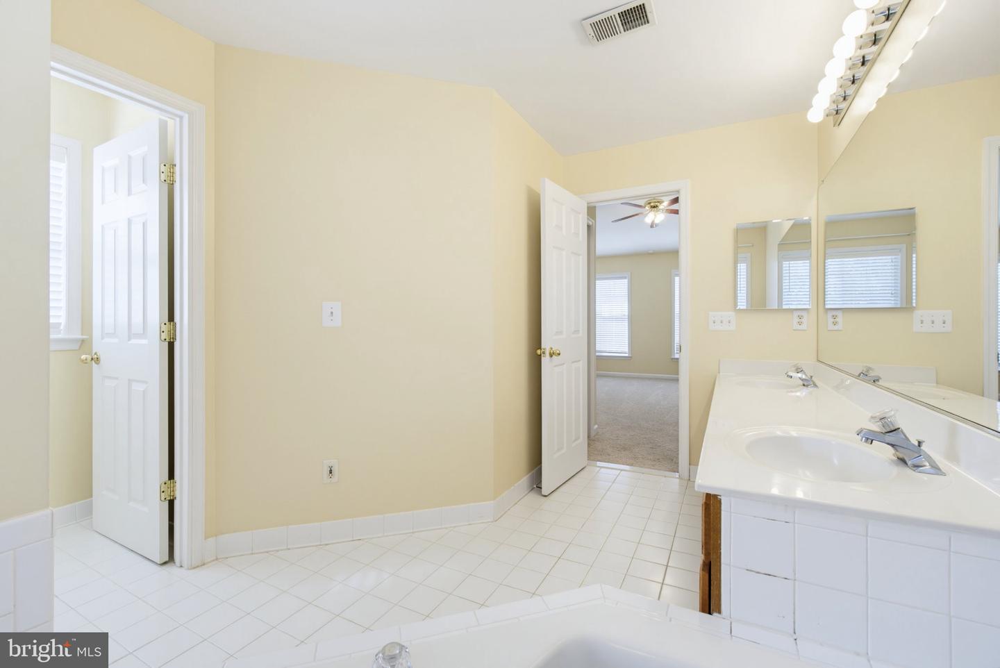 8625 Tower Dr Property Photo 39