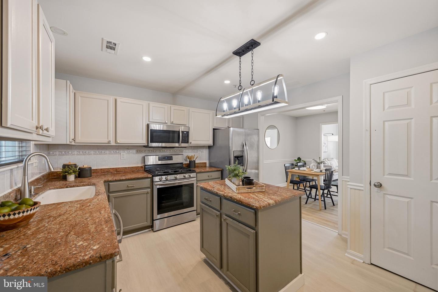 8867 Goose Landing Cir Property Photo 18