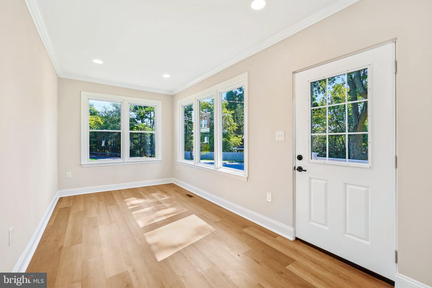 692 Ridge Property Photo 15