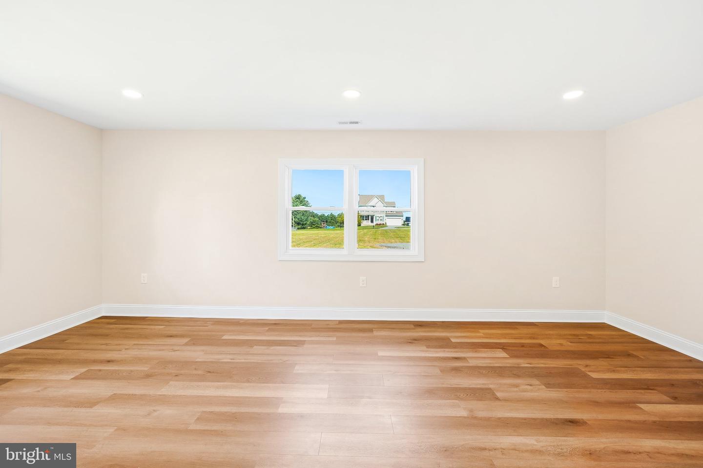692 Ridge Property Photo 21